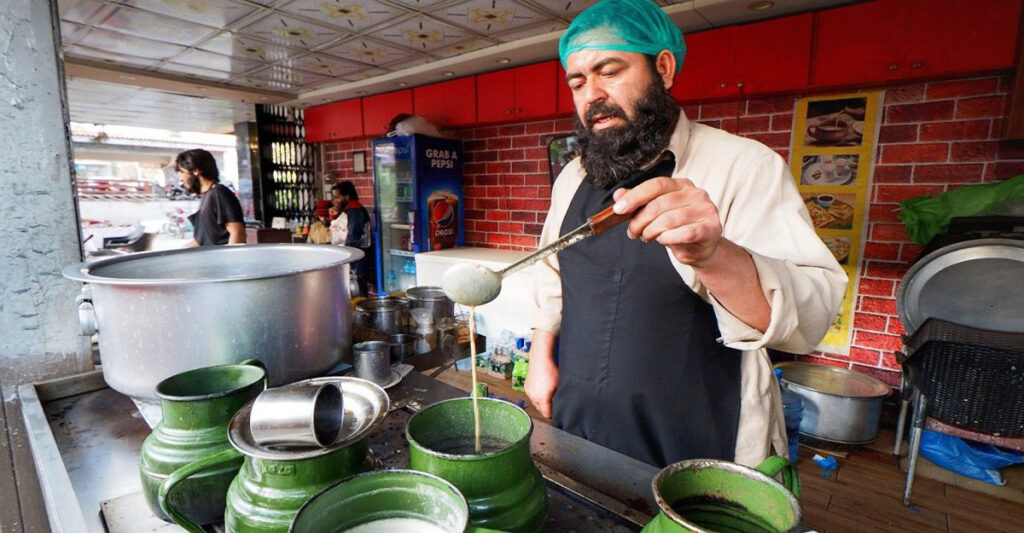 tea shop in pakistan