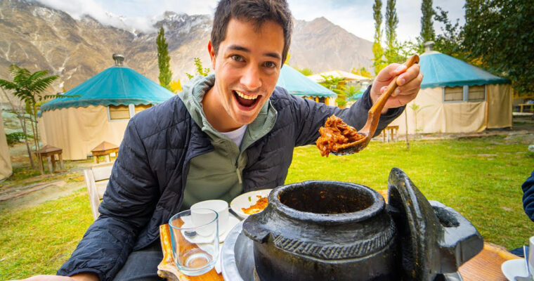Pakistani Food In Hunza, Gilgit-Balthistan – Amazing 200 Years Old Stone Pot Curry | Rediscovery of Luke Martin
